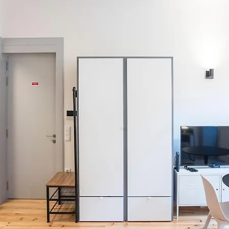 Apartamento Modern Retro Downtown By Lovelystay